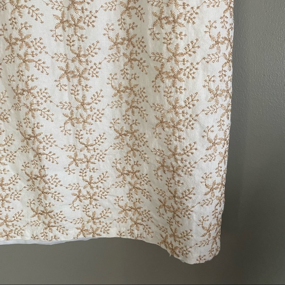 Jennifer & Grace Women's Plus Size Floral Embroidered Mini Skirt Size 14 - Picture 6 of 6